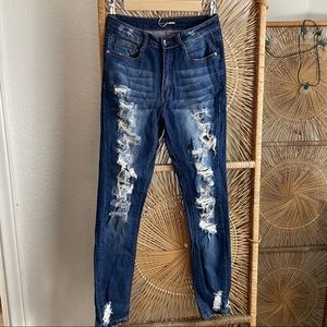 Distressed high waisted skinny jeans